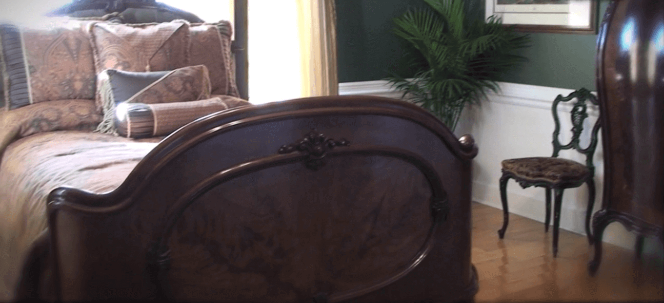 Queen Suite Bedroom Header Image